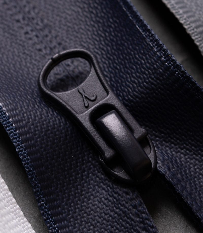 Слайдер к молнии  спираль "обратка" тип 3